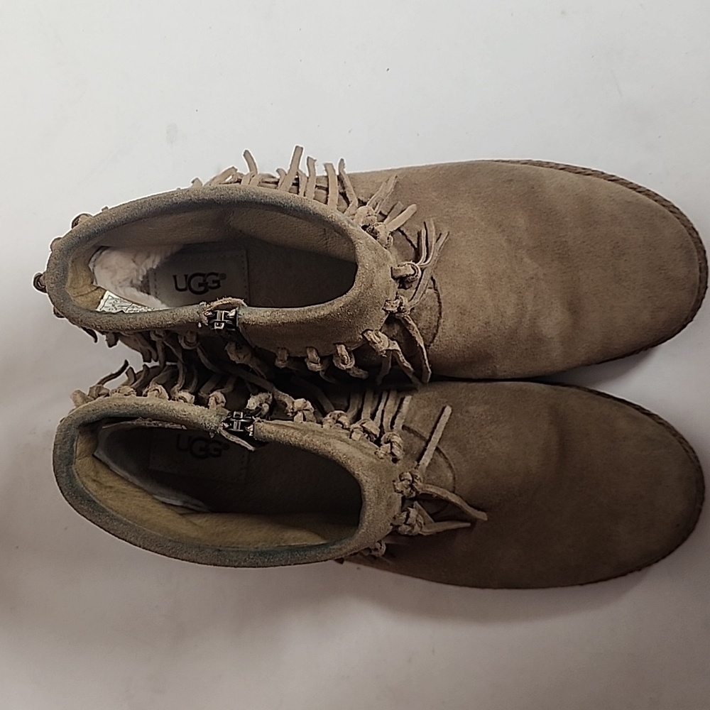 UGG Fringe Suede Moccasins - Sand Size 9.5 - Picture 2 of 10